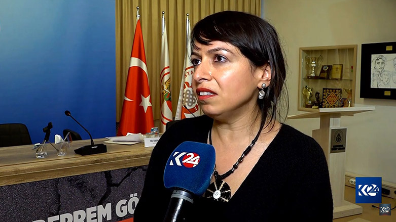 Li dijî bijîşka Kurd Sosin Fisli de jêpirsîn hate destpêkirin